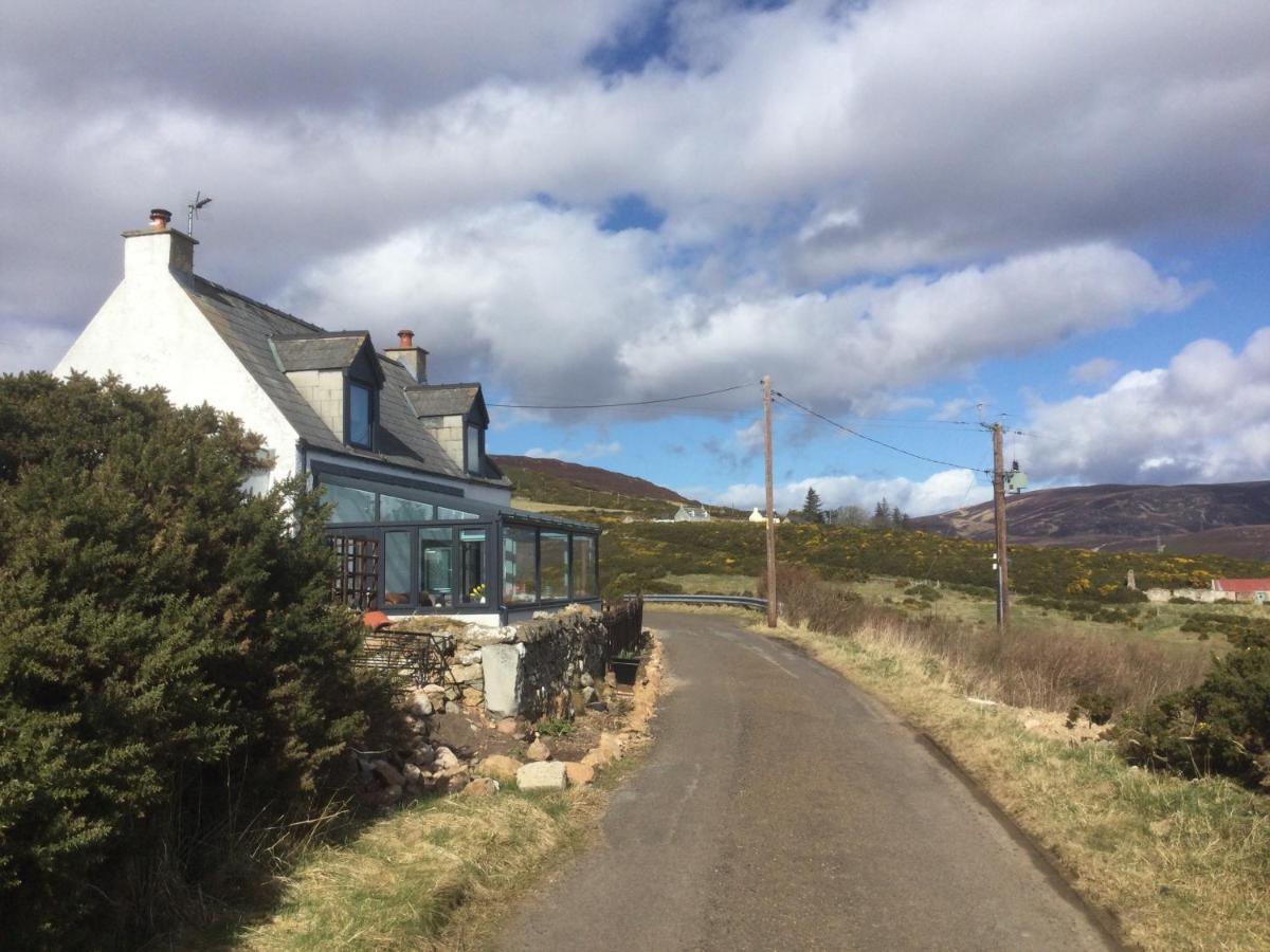 Piper'S Cave Bed And Breakfast Helmsdale Exteriör bild